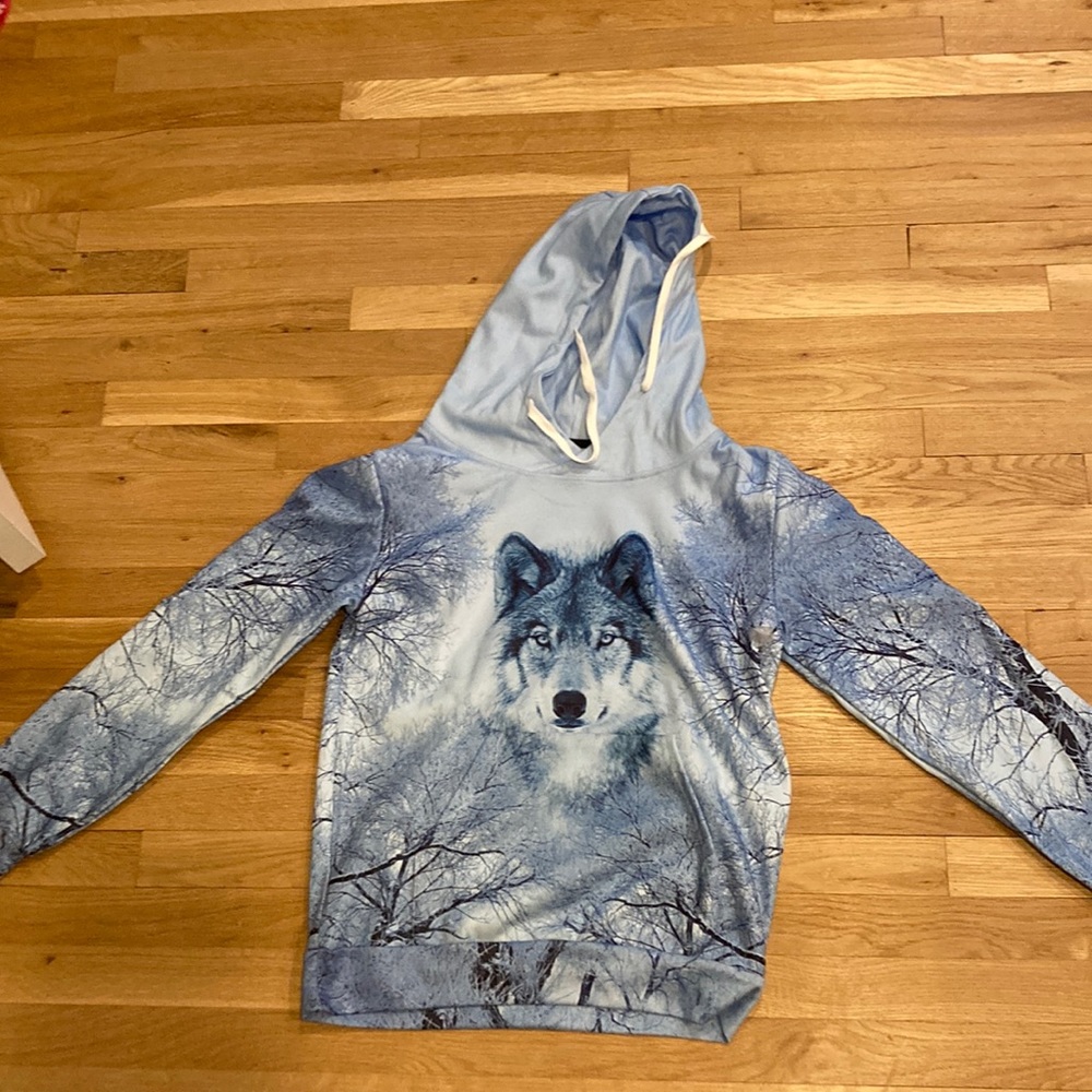 Small wolf blue sweatshirt